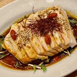 かつぎや - よだれ鷄はムネ肉　枸杞子が効いてます