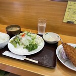 定食屋　イワイ - 