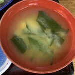 渡辺鮮魚 - わかめの味噌汁