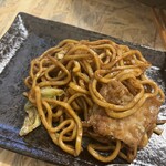 串焼や 軍鶏  - 焼そば(取り皿Ver.)