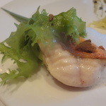 レストラン マノワ - （本日のお魚料理）和歌山のホウボウのポワレ