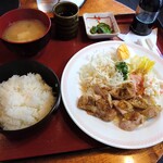 富士 - 若鶏の香草焼き定食