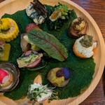 渋・辰野館 - 目にも鮮やかな野菜と山菜