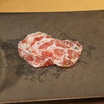 パルコ フィエラ - 江別黒豚のこっぱ（イタリアの言葉で頭から首まわりにかけての肩ロース）ハム