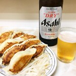 高千穂 - ぎょうざ(八個) / ビール(大)
