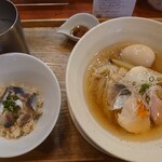 麺処 しろくろ - 縞鯵の冷製そばとお茶漬け。煮卵トッピング！自分の冷製史上１番味がはっきりと伝わりました！麺とそれぞれのトッピングとの相性がそれぞれ抜群という衝撃。