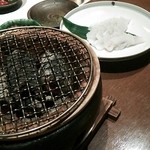 石慶 - ハモ炭火焼き
      