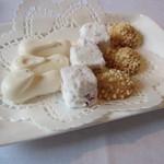 ミッシェル ナカジマ - プティフルールが付くのは大好きなスタイルです。