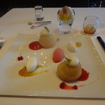 レストラン マノワ - ブラッドオレンジのサバラン ブラッドオレンジのソルべ添え、別添えのオレンジリキュール