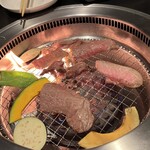 焼肉 華守キワミ - 