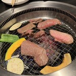 焼肉 華守キワミ - 