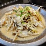 ツブ貝と舞茸のバター醤油炒め