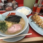 ラーメン山岡家 - 