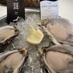 GUMBO AND OYSTER BAR   - 岩牡蠣 