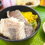 郷土料理 五志喜 - 松山鯛めし　鯛の身はホクホクです