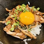 七志 - 焼豚ユッケ風ご飯