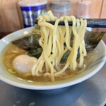 濱之家 - 太めでむっちりした麺