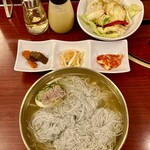 チョンギワ新館 - 水冷麺1000円大盛＋200円