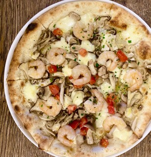 Karuizawa Budobou - 小虾和蘑菇披萨