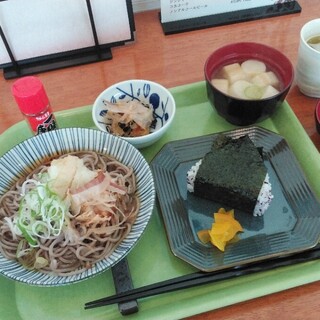 カフェ食堂 和と輪_1