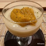 御料理 寺沢 - 白い玉蜀黍 ピュアホワイトの摺流しにたっぷりの生海胆