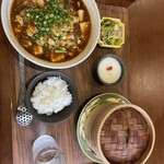Shitouka - セレクトランチセット！　1500円。麻婆豆腐ラーメン。