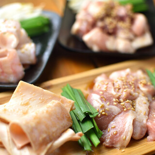 Fresh and authentic "pork hormones" delivered directly from Shibaura are available nearby☆