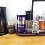 麺処 駒繋 - テーブルの上