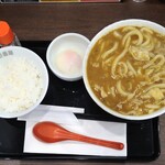 CoCo壱番屋 - カレーうどん大盛りに豚しゃぶトッピング、ライス、半熟タマゴ