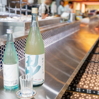 《種類豊富なドリンク》日本酒にこだわり！強炭酸のサワーも◎