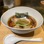 Japanese Ramen Noodle Lab Q - ◆煮干し醤油わんたん麺 