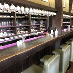 茜屋珈琲店 - カウンター席