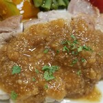 キッチン ブルー グローブ - 醤油糀とドライいちじくのソースはたっぷり！