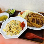 まるみ - 料理写真:ソースで書くのはＬＯＶＥ♡