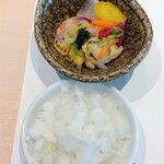 焼鳥 みかど - ・香の物・おにおろし