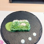 焼鳥 みかど - 前菜：野菜のテリーヌ ～空豆のソース～