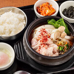 牛內臟韓式豆腐鍋定食