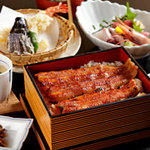 鮒忠 - 名物！炭火でふっくら焼くうなぎ思わず笑顔が溢れるうな重御膳