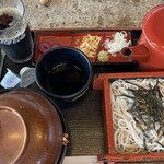 Jin ya - 陣屋定食(1,000円)の天丼とおそばのセットとアイスコーヒー(50円)