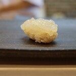 松寿司 - 白海老 昆布〆