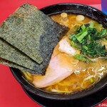 上越家 - ラーメン並