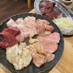炭火焼肉ホルモン 横綱三四郎 高円寺店 - 