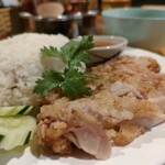 サバイディー タイ&ラオス料理 - ランチ今月のスペシャル¥780