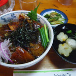 Kintarou - 海鮮丼盛合せ