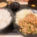 伝説のすた丼屋 - 