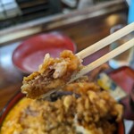 天ぺい - 鰯断面、脂が乗ってて美味しい