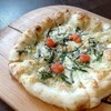 燈屋・伊太利亜食堂 - ヒマラヤ岩塩ピザ
