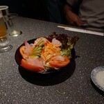 うおがし - お刺身が乗ってるサラダ！美味しかったです。