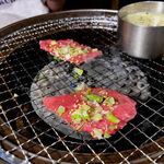 食べ飲み放題 焼肉ダイニング ちからや - 脂身の無い完全な赤身ですな。