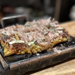 花 - 〆のはずの、イカ豚玉、、、ふかふか生地